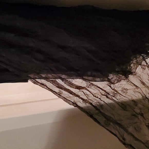 French fitted black dress - Picture 4 of 6